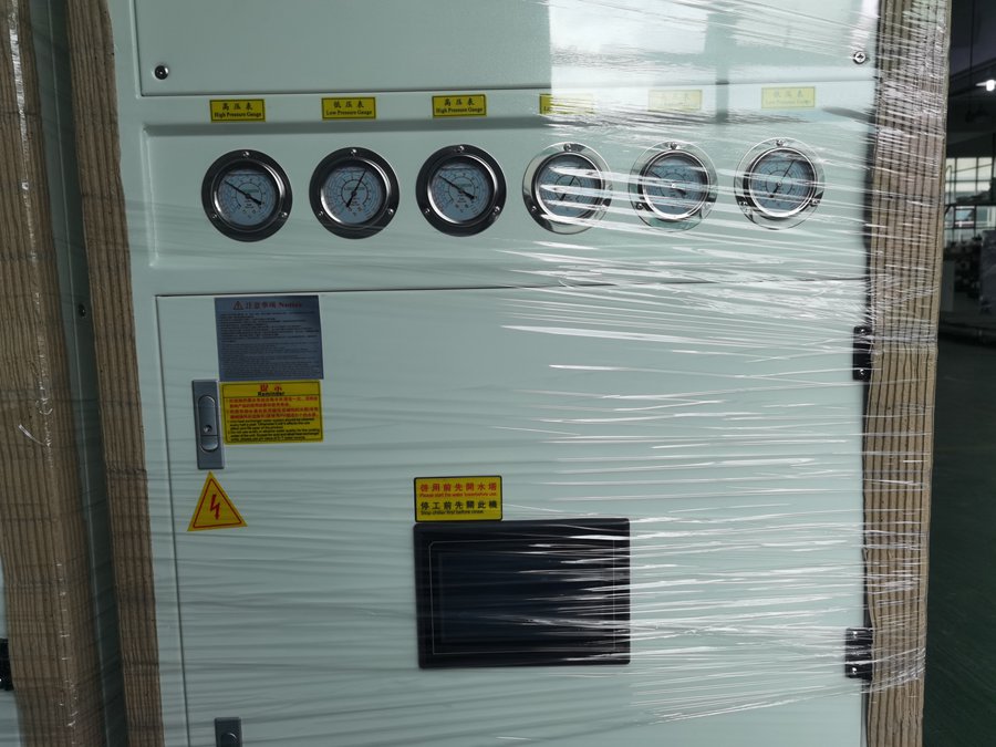 清洗风冷式螺杆机冷却器